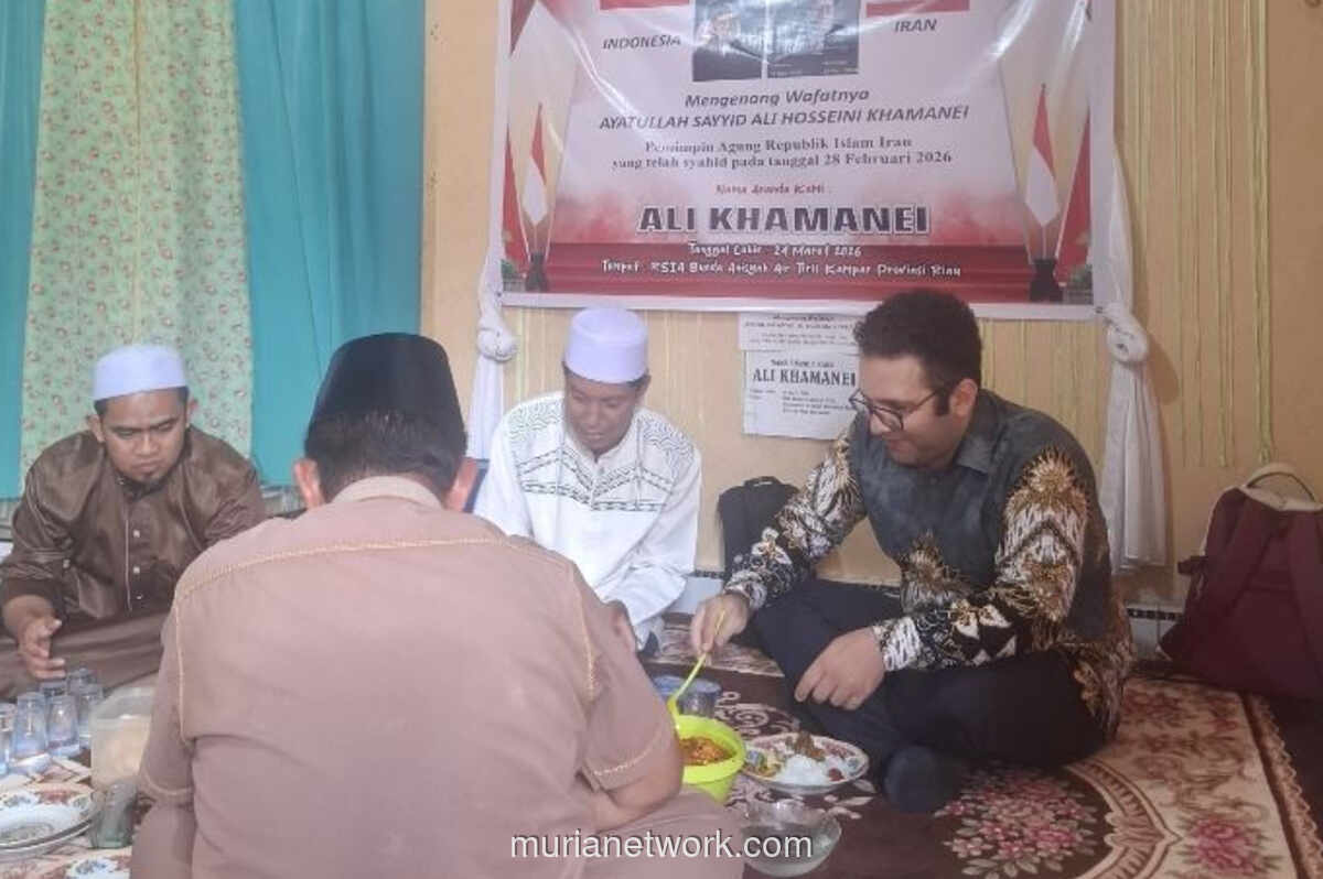 Kedubes Iran Kunjungi Keluarga di Kampar yang Beri Nama Bayi Ali Khamenei