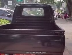 Kepala Satpol PP DKI Minta Maaf Usai Mobil Dinas Parkir di Trotoar Viral