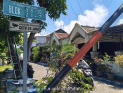 Kakek di Sidoarjo Buka Suara: Penutupan Jalan untuk Atasi Parkir Liar dan Antisipasi Kecelakaan