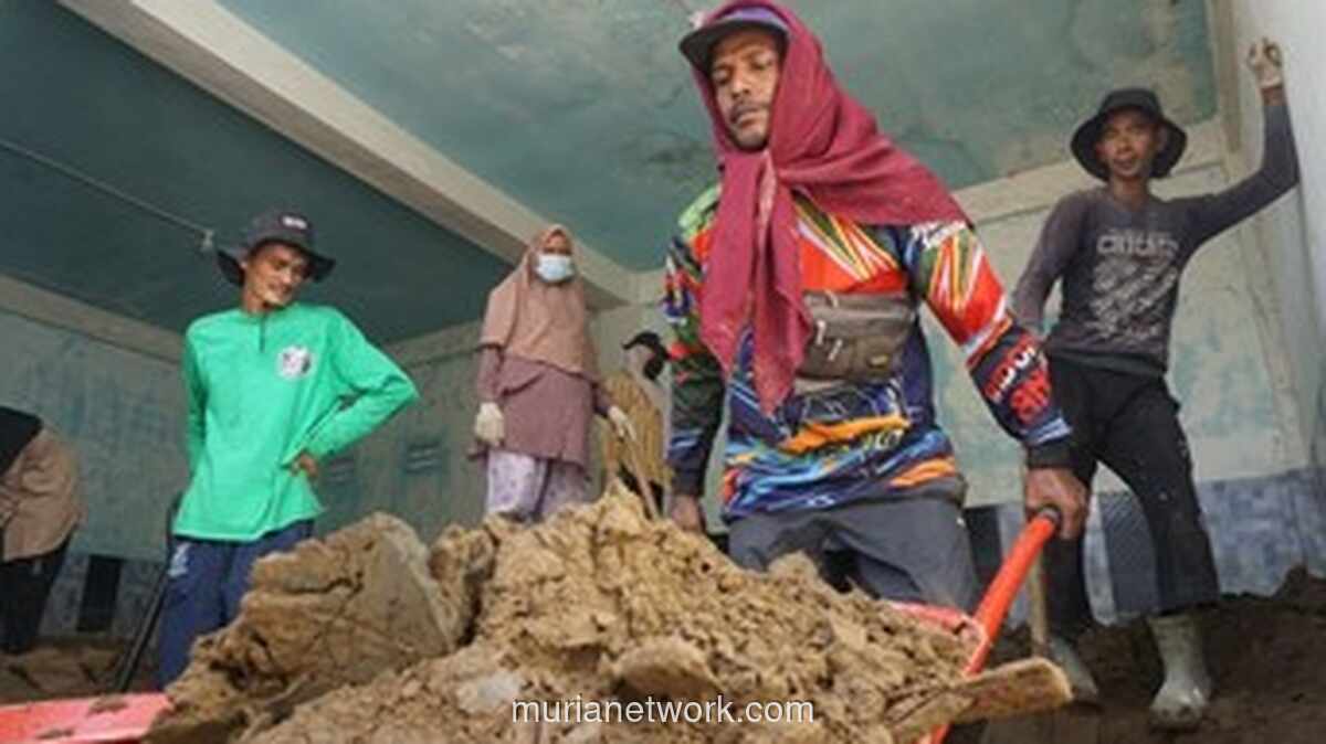 Gotong Royong Warga dan Donasi Perantau Pacu Pemulihan Pasca Bencana di Pidie Jaya