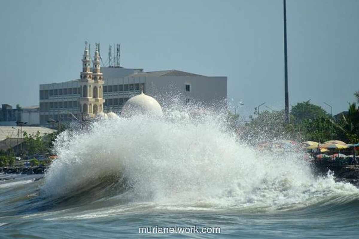 BMKG Peringatkan Gelombang Tinggi Capai 4 Meter di Sejumlah Perairan hingga 22 April