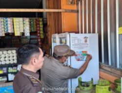 Satpol PP Batang Sita 11.180 Batang Rokok Ilegal, Pedagang Kena Denda Rp25,4 Juta