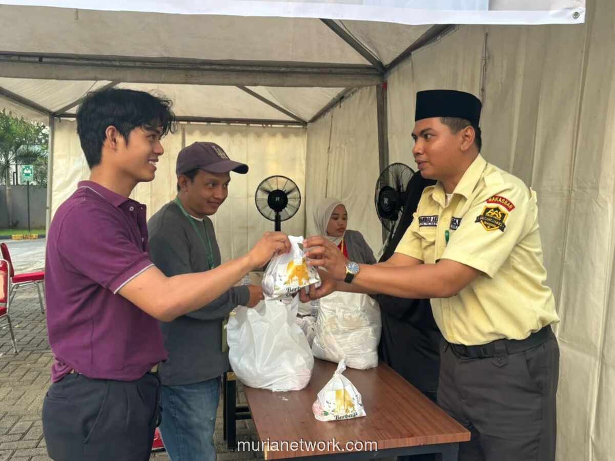 Tiran Group dan AAS Foundation Salurkan 13 Ekor Sapi Kurban ke 1.900 Penerima Manfaat di Makassar