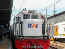 Dua Lokomotif KA Alami Gangguan di Stasiun Pasar Senen, Sebagian Besar Perjalanan Kembali Normal