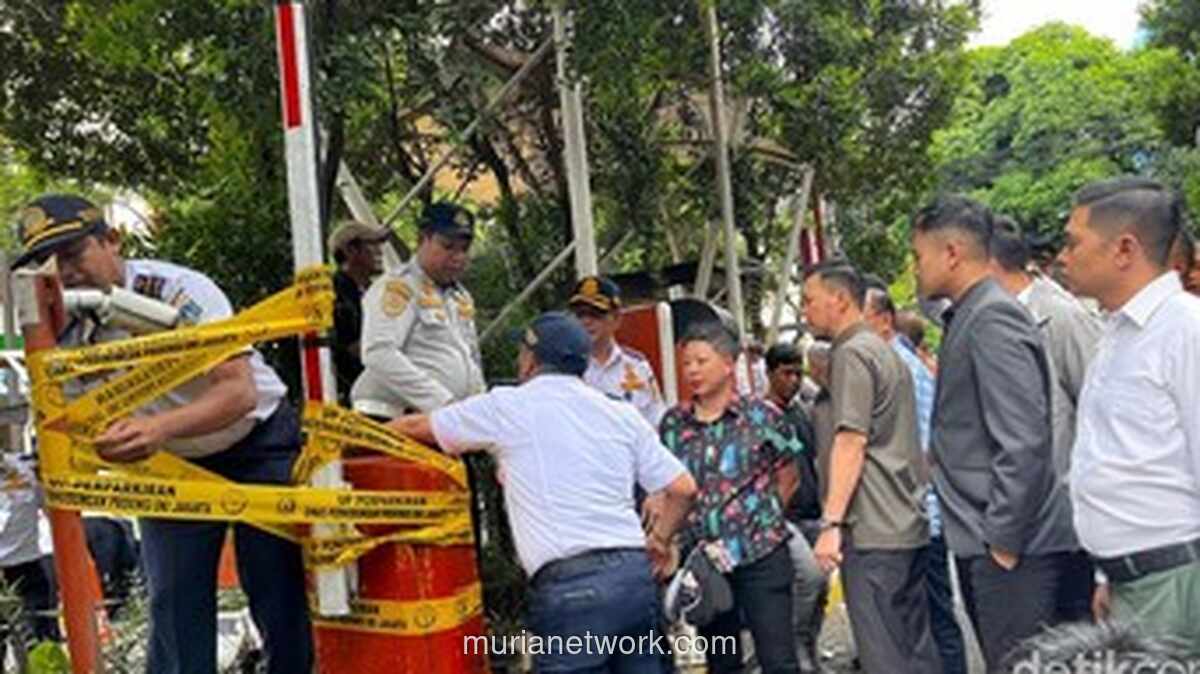 Pansus DPRD DKI Segel Parkir Ilegal Blok M, Dugaan Kerugian Negara Capai Rp50 Miliar