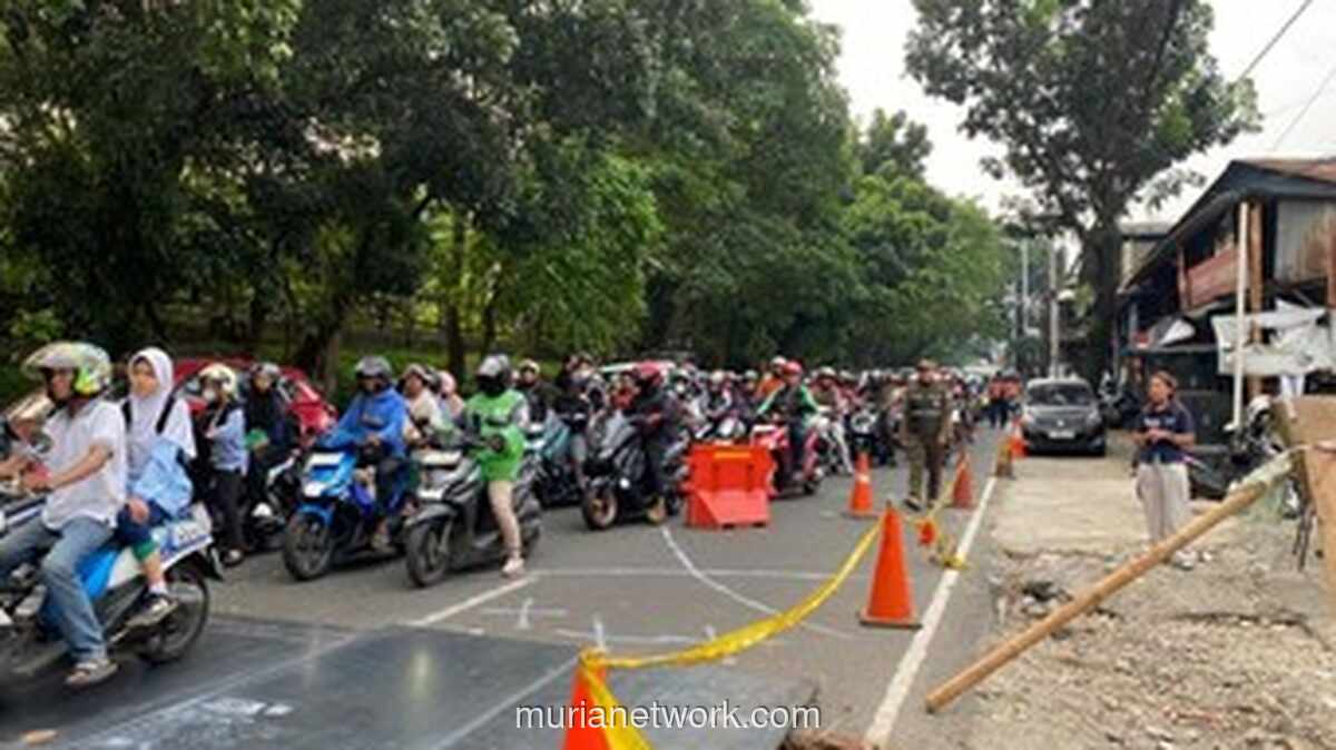 Jalan Lenteng Agung yang Amblas Kembali Dibuka, Perbaikan Permanen Mulai Malam Ini