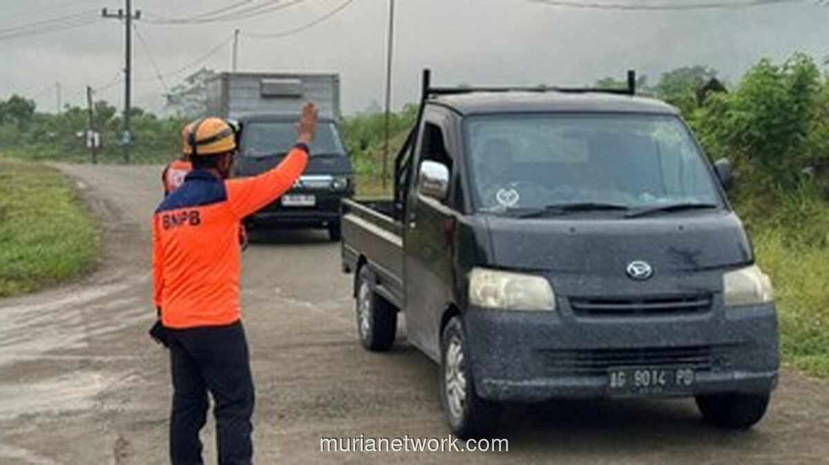 Jalan Nasional Trenggalek-Ponorogo Ditutup Akibat Longsor Batu dan Kabut Tebal, Lalu Lintas Dialihkan