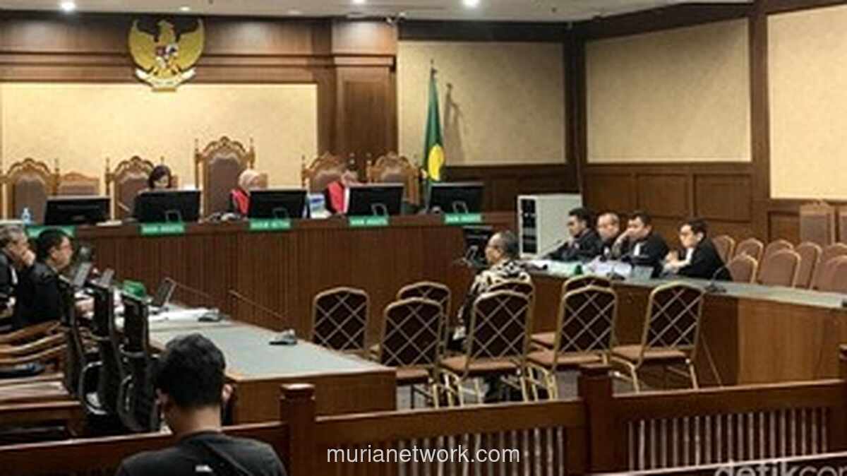 Hakim Serahkan Keputusan ke Terdakwa di Sidang Pemerasan Sertifikat K3 Kemnaker; Fahrurozi Akui Terima Rp100 Juta