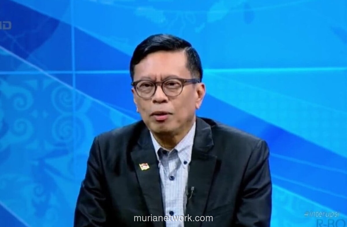 Pengaruh Jokowi Dinilai Makin Kuat Pasca-Lengser, Elite Politik Disebut Kepanasan