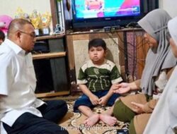 Wakil Ketua Komisi VI DRI Andre Rosiade Bantu Kursi Roda Elektrik dan Biaya Pengobatan Bocah Lumpuh Akibat Tumor di Padang Panjang