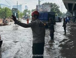 Banjir Jakarta Barat: 18 RT dan Jalan Kembangan Raya Masih Tergenang, Tak Ada Warga Mengungsi