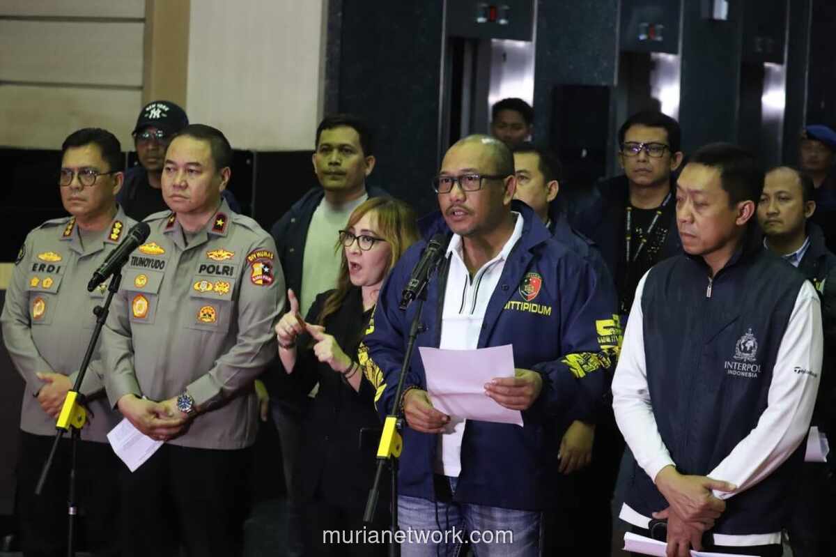 Polri Amankan 321 WNA dalam Penggerebekan Judi Online di Jakarta Barat, 275 Jadi Tersangka