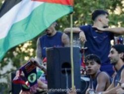Lamine Yamal Kibarkan Bendera Palestina di Parade Juara Barcelona, Tuai Pujian Publik