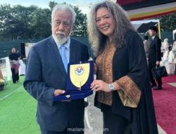 BNPP RI Serahkan Plakat Simbol Persahabatan ke Presiden dan PM Timor Leste di Hari Restorasi Kemerdekaan ke-24