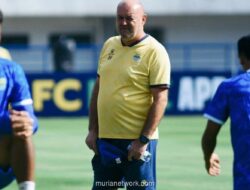 Hodak Peringatkan Persib Waspadai Setiap Pergerakan Persija di Derby Indonesia
