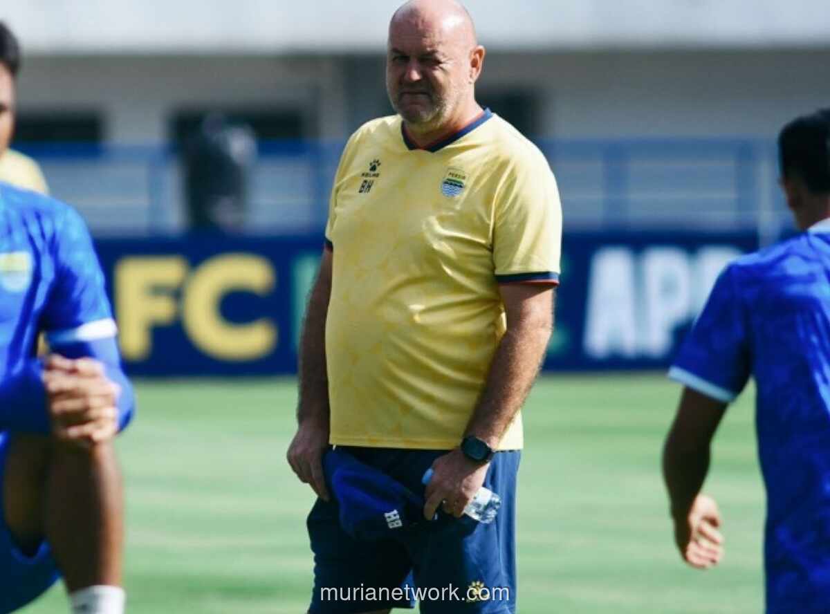 Hodak Peringatkan Persib Waspadai Setiap Pergerakan Persija di Derby Indonesia