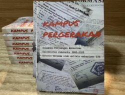 Buku Sejarah Gerakan Mahasiswa Universitas Janabadra Diluncurkan Tepat 28 Tahun Jatuhnya Orde Baru
