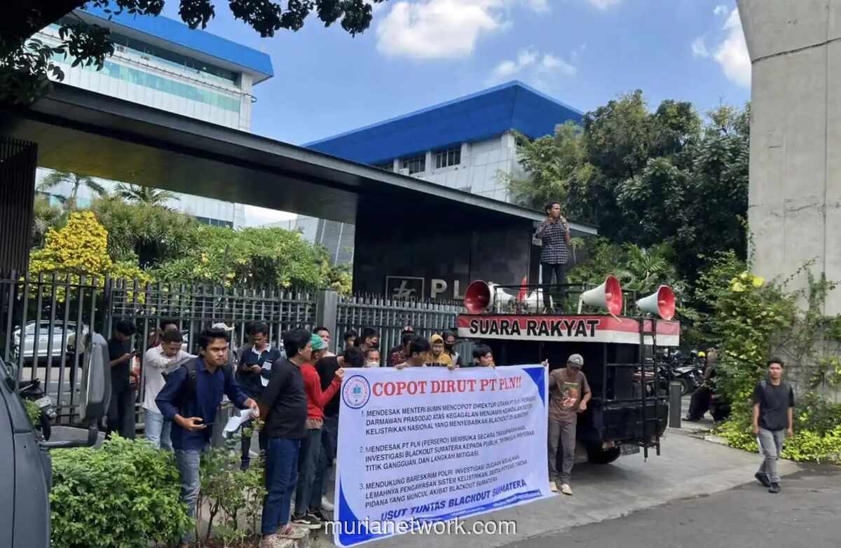 Mahasiswa Desak Pencopotan Dirut PLN Usai Blackout Sumatera yang Lumpuhkan Ekonomi dan Layanan Publik