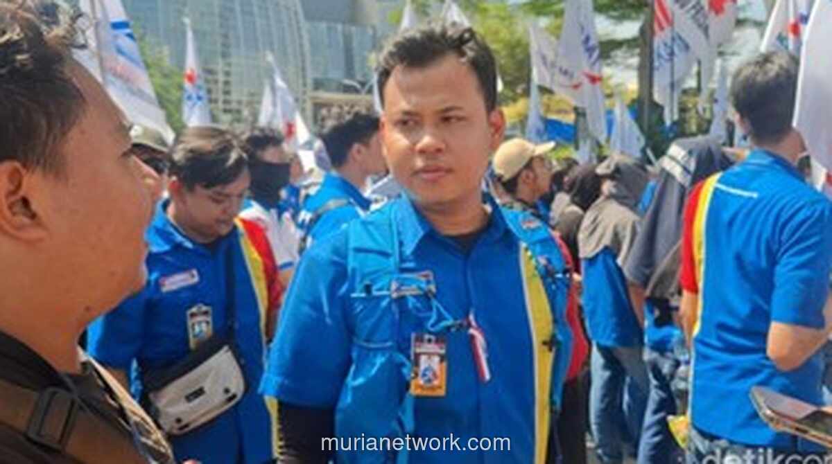 Ribuan Buruh Indomaret Demo di PIK Tolak Penggantian Upah Lembur dengan Hari Libur