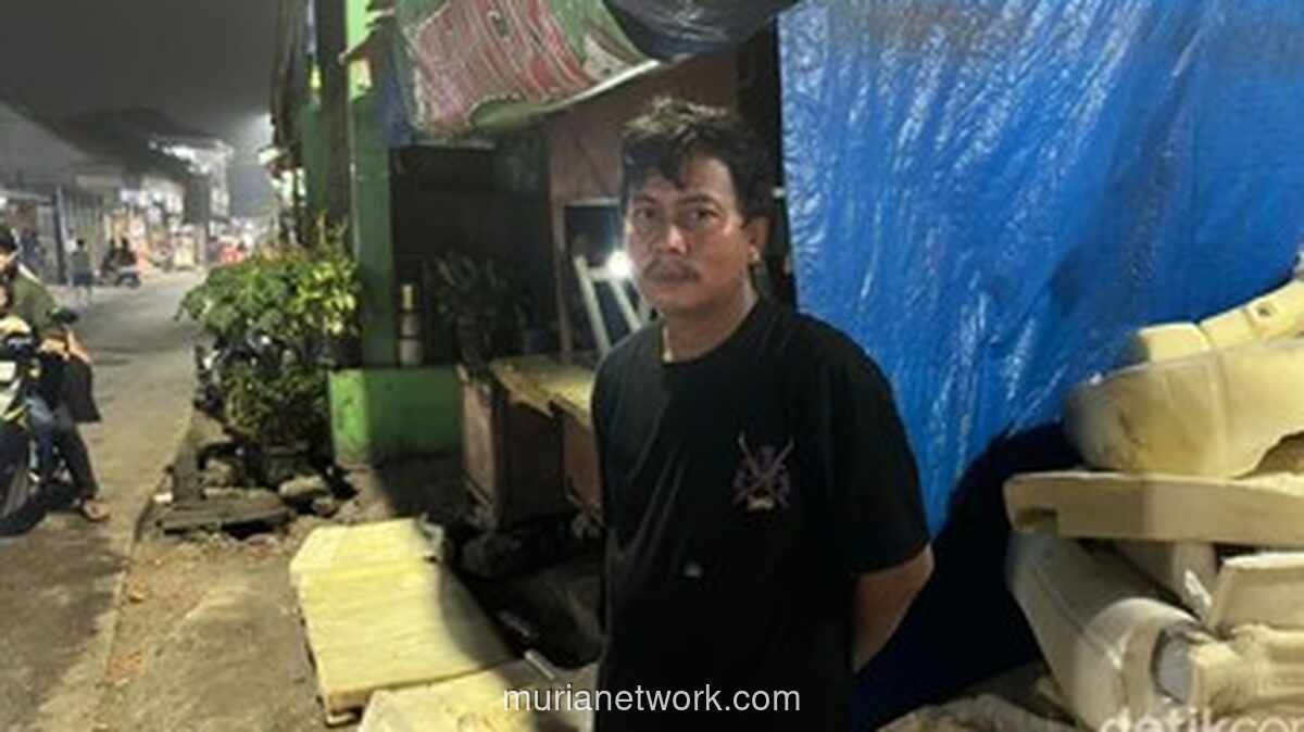 Kebakaran Gudang Limbah Lawon di Cikarang Barat Rembet ke Enam Rumah Warga