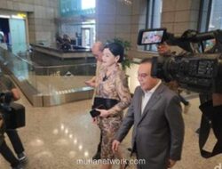 Wakil Ketua DPR Sidak ke BEI di Tengah IHSG Tertekan, Koreksi Capai 24 Persen