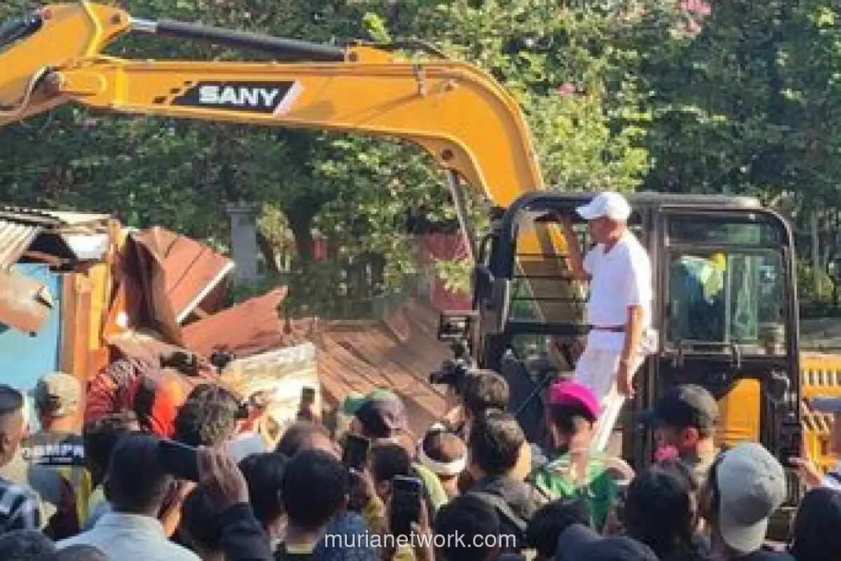 Gubernur Jabar Temukan Warung Miras Liar di Taman Kota Bandung, Penjual Kabur