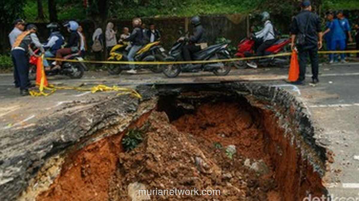 Dinas SDA DKI Inventarisasi Ulang Seluruh Saluran Lama Antisipasi Jalan Amblas
