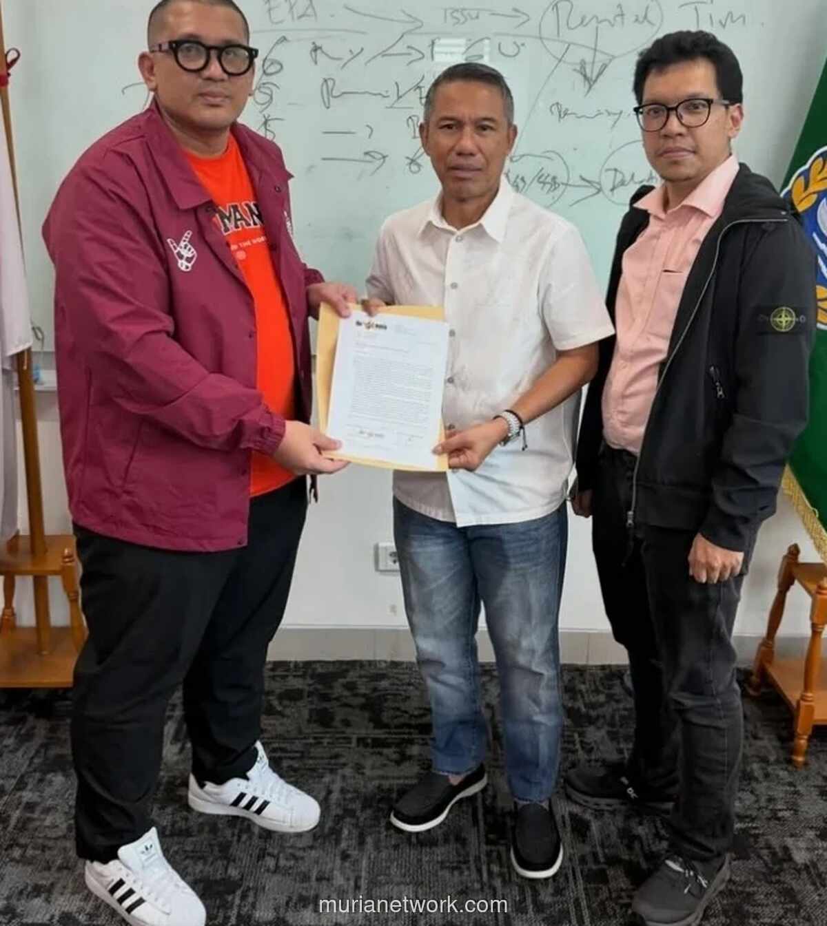 The Jakmania Serahkan Surat Aspirasi ke PSSI soal Pernyataan Marc Klok