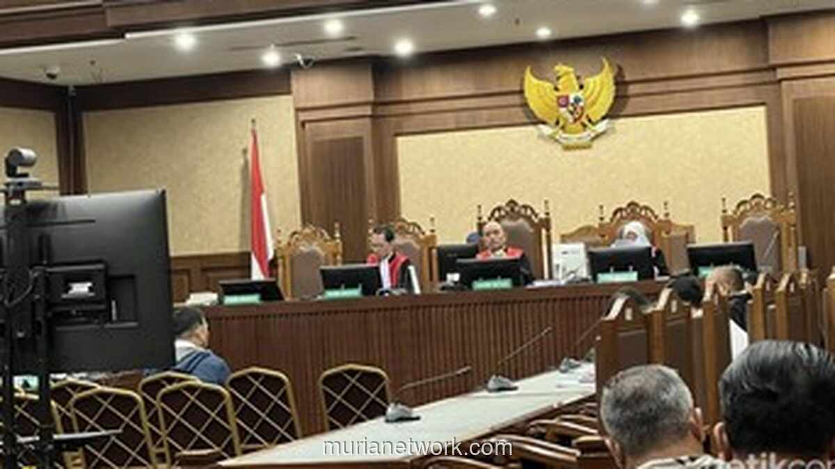 Dirjen Bea Cukai Didakwa Terima 213.600 Dolar Singapura dalam Kasus Suap Blueray Cargo