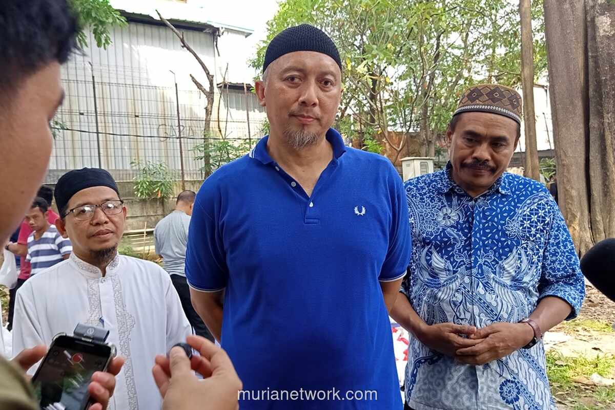 MNC Peduli Salurkan 450 Paket Daging Kurban untuk Warga Kedoya