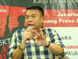 TB Hasanuddin: Tugas TNI Bukan Berantas Begal, Itu Wewenang Polri