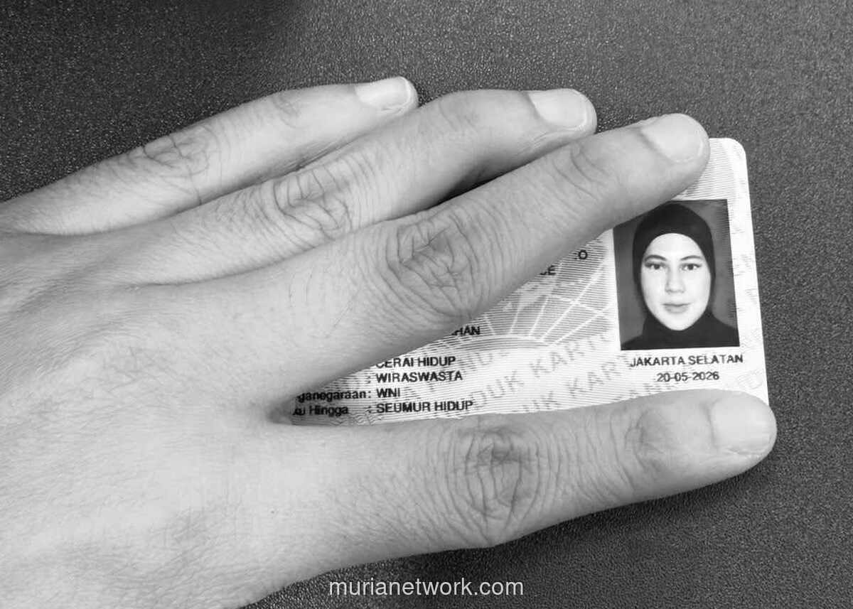Paula Verhoeven Resmi Perbarui Status Kependudukan Usai Cerai, Tulis ‘New Start, New Chapter’