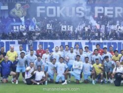 Ribuan Bobotoh Padati Stadion GBLA Beri Dukungan Langsung ke Persib Jelang Laga Krusial Lawan Persija