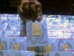 Harga Emas Pegadaian Hari Ini: UBS Turun Tipis, Galeri24 Naik, Antam Stabil