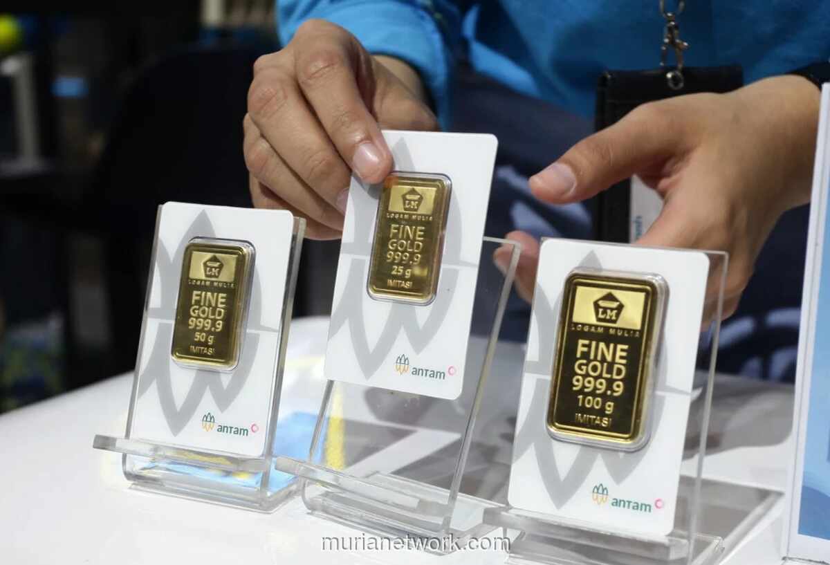 Harga Emas Antam Anjlok Rp24.000 per Gram pada Perdagangan Hari Ini