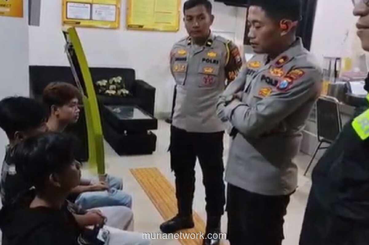 Polisi Amankan Tiga Remaja Pembuat Foto Pocong Hasil Rekayasa AI yang Resahkan Warga Jember