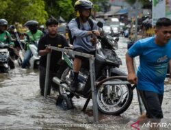 BMKG Prakirakan Hujan Ringan Hingga Sedang di Sebagian Besar Jakarta, Waspada Potensi Genangan di Tiga Wilayah