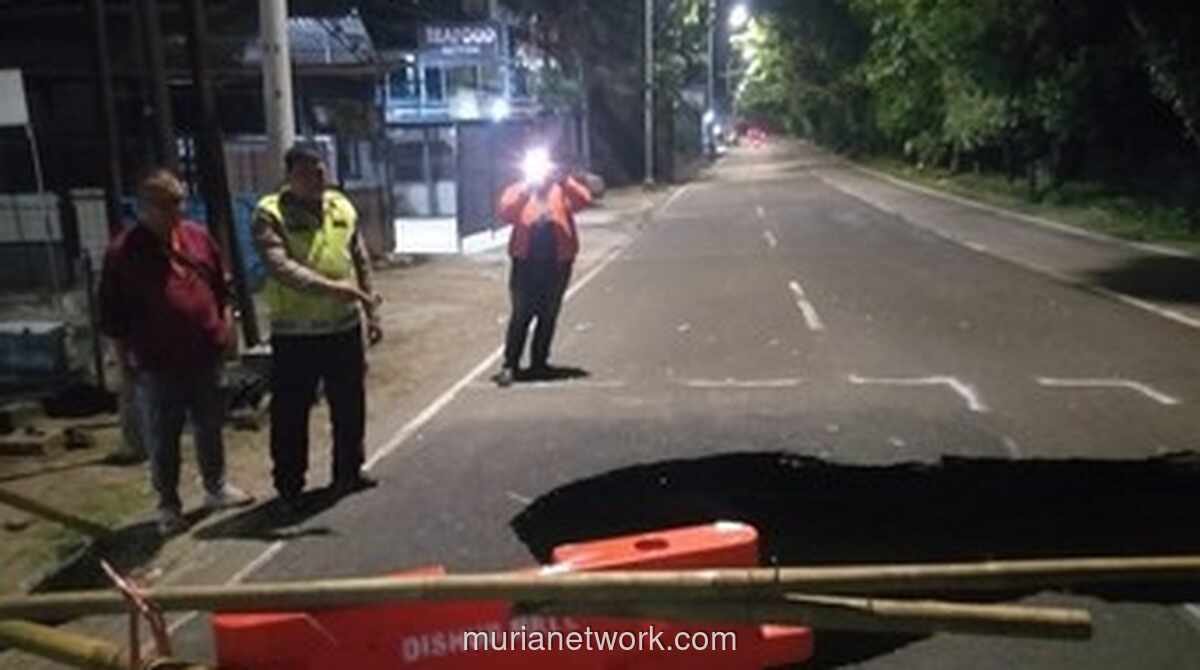 Jalan Raya Lenteng Agung Amblas, Satu Lajur Tak Bisa Dilintasi