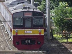 KRL Tangerang Alami Gangguan di Jam Pulang Kerja, Perjalanan KA 1978A Terlambat