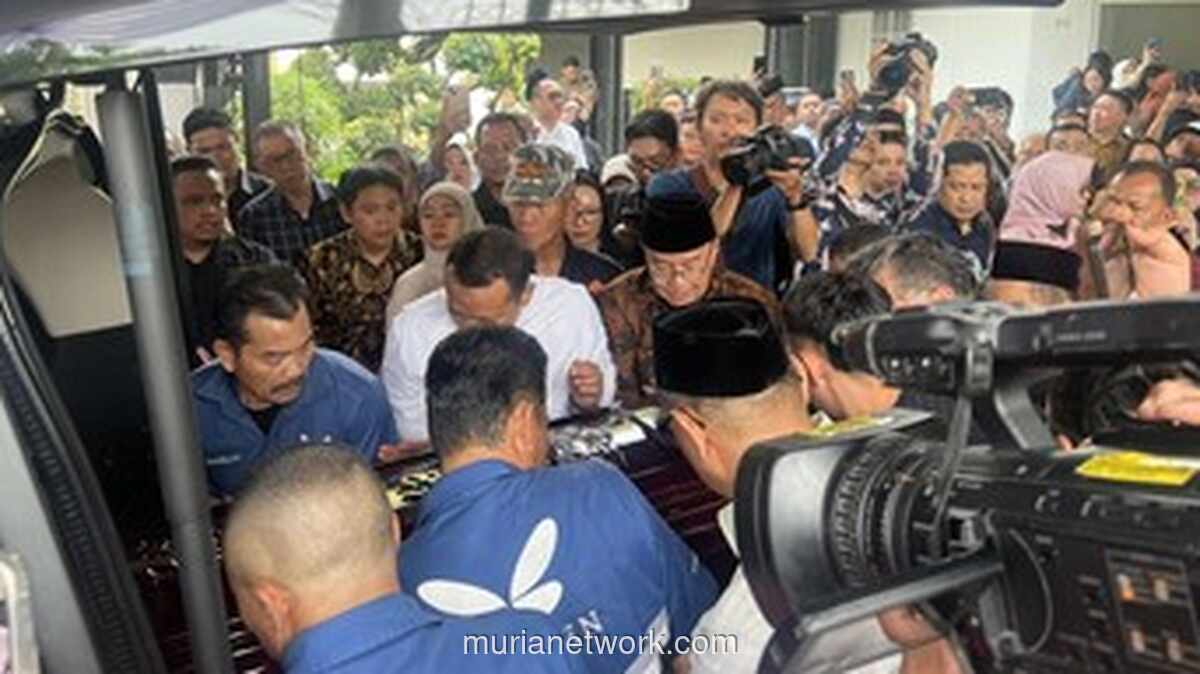 Jenazah Anggota BPK Haerul Saleh Diberangkatkan ke Kolaka untuk Dimakamkan