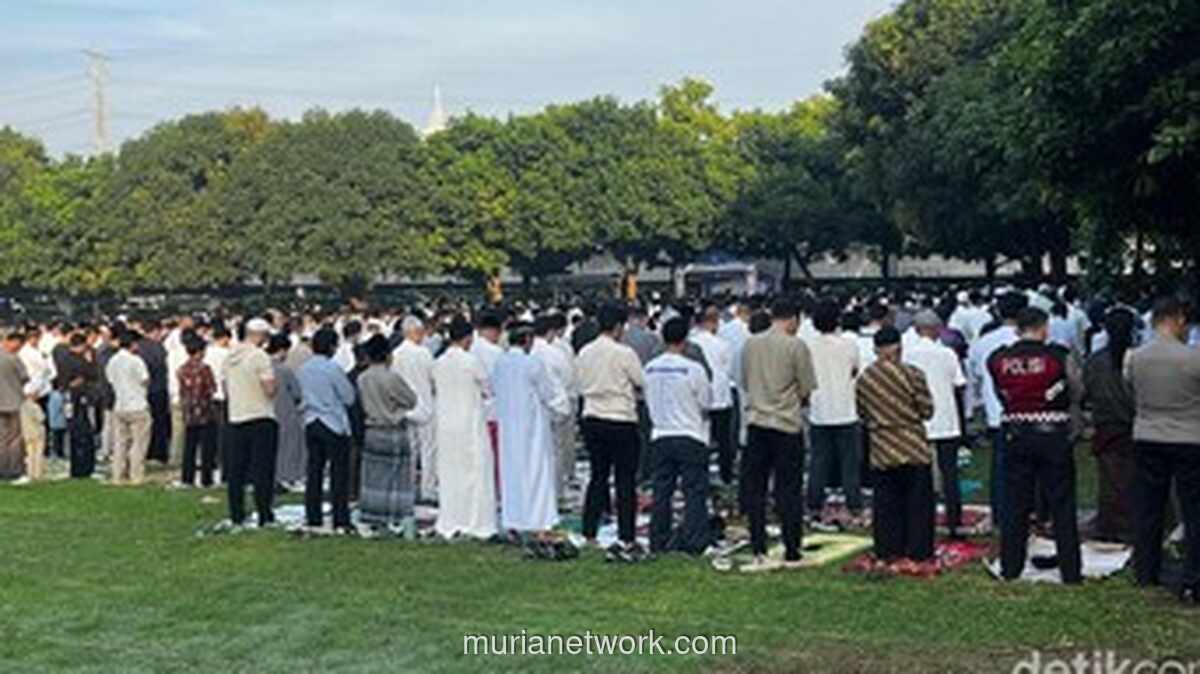 Jusuf Kalla dan Jimly Asshiddiqie Hadiri Salat Idul Adha di Masjid Al Azhar