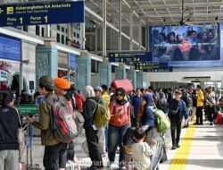 Hari Pertama Libur Panjang, KAI Catat 685.933 Tiket Kereta Terjual