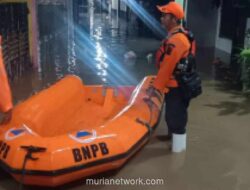 Banjir Kiriman dari Bogor Rendam Empat Wilayah di Kota Bekasi, BPBD Evakuasi Warga
