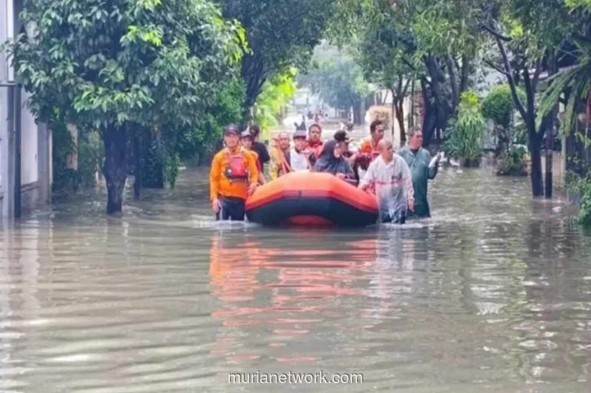 Sirine Banjir Berbunyi di Bekasi, TMA Kali Bekasi Capai Status Siaga 2