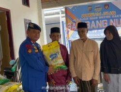 Ditpolairud Polda Riau Salurkan 55 Paket Sembako untuk Nelayan di Pulau Terluar Rupat