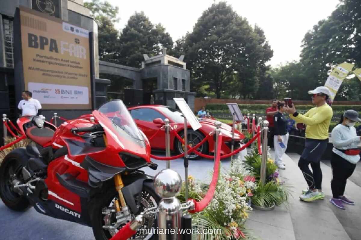 Kejagung Lelang Ferrari hingga Tas Mewah di CFD GBK, Target Transaksi Capai Rp100 Miliar