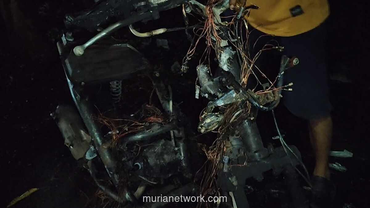 Pria di Pangkep Bakar Motor Sendiri Gegara Mogok Usai Minum Ballo