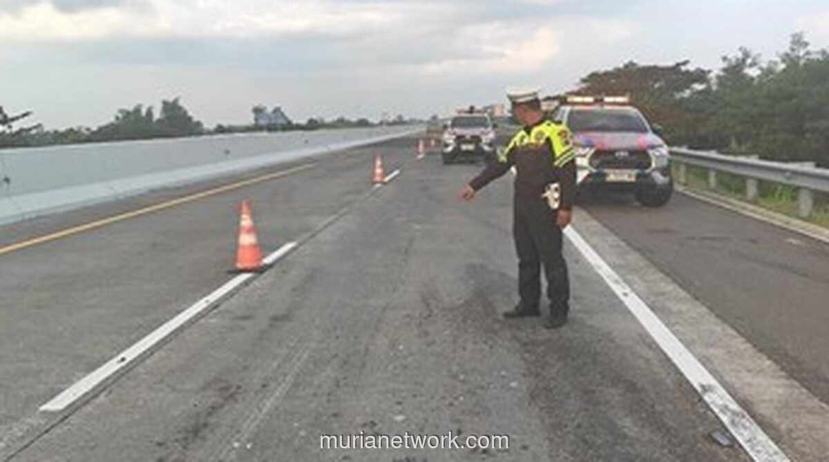 Kecelakaan Mobil Rombongan Anggota DPR di Tol Paspro, Dua Staf Tewas Diduga Sopir Ngantuk