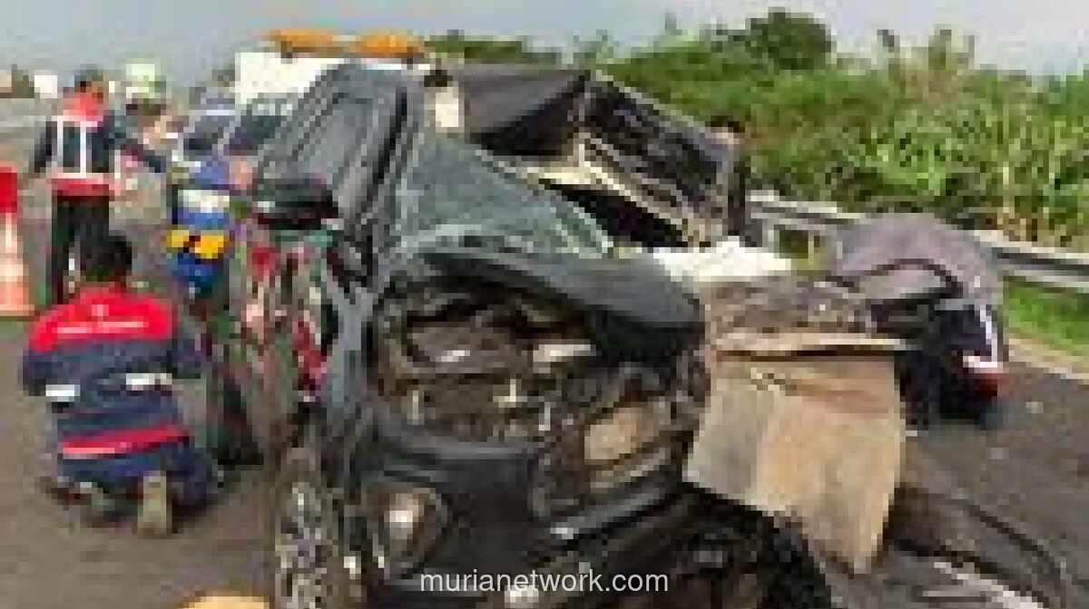 Kecelakaan Maut di Tol Paspro, Sopir Innova Diduga Mengantuk hingga Tabrak Dump Truk, Dua Staf Anggota DPR Tewas