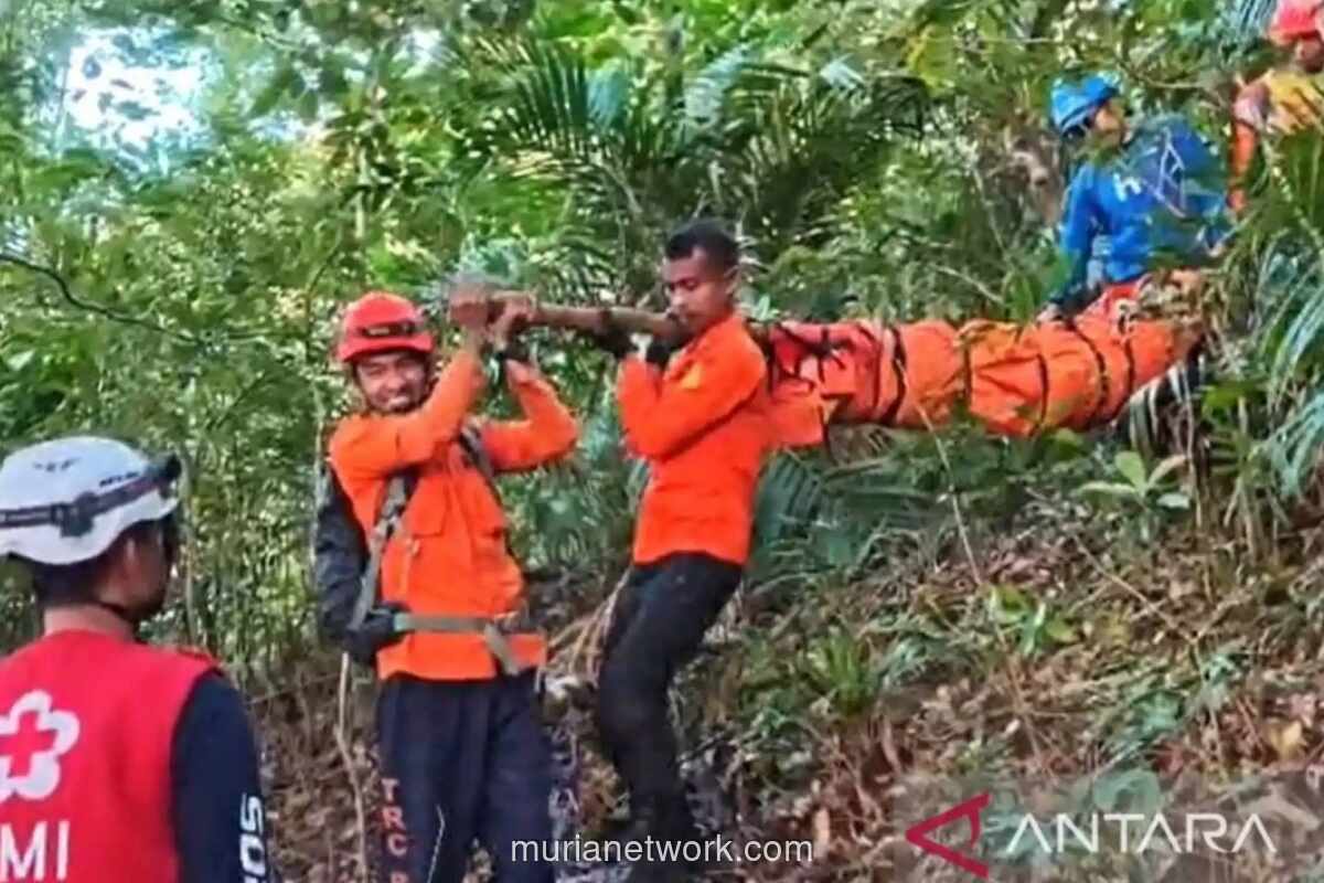 Pendaki Tewas Tersambar Petir di Puncak Gunung Monrolo Maros, Empat Rekan Selamat